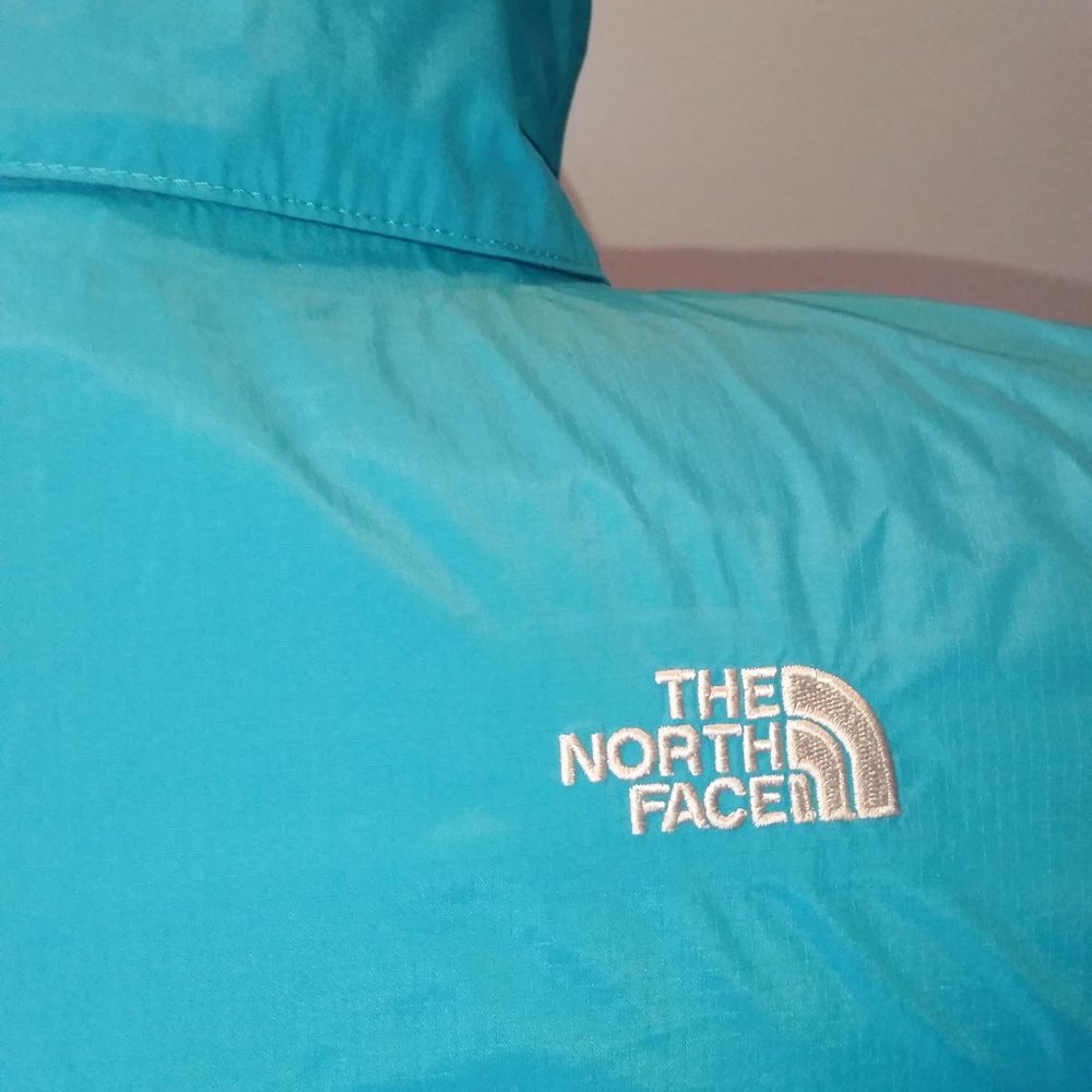 The North Face turquoise blue Hyvent Jacket - Picture 4 of 8
